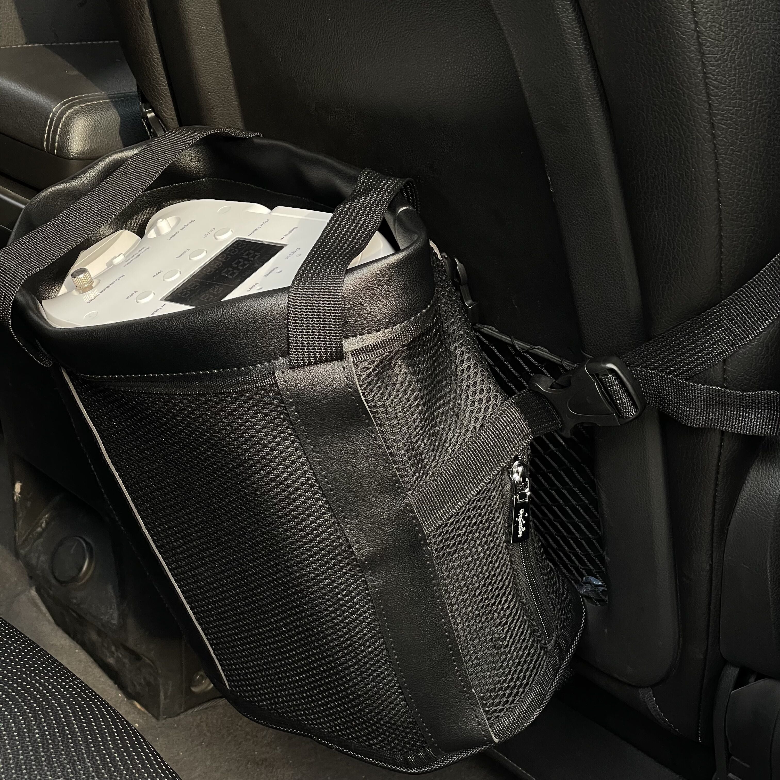 1-7L Adjustable Continuous Flow Portable Oxygen Concentrator With 2 Hours Battery For Travel Use DZ-1BCW